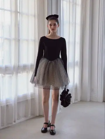 트리트 유어셀프 발레리나 도트 튤 도킹 미니 드레스 원피스