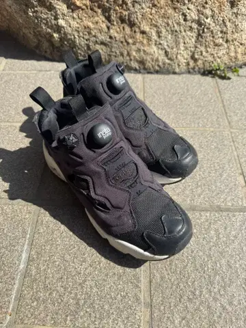 Reebok 인스타펌프 퓨리 블랙