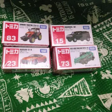 토미카 4개 묶음 판매 험멜 GT-R 야마토 트랙터 크레인