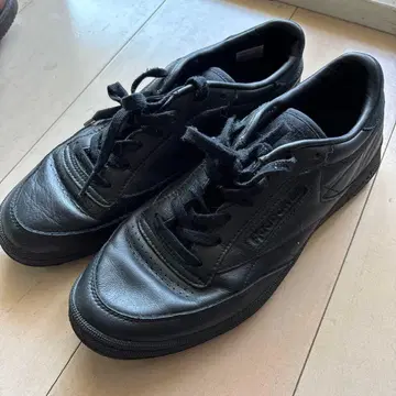 Reebok 블랙 스니커즈 9.5 USA