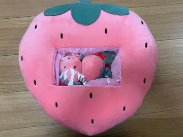 딸기 봉제 인형 쿠션 과일 큰 작은 인테리어