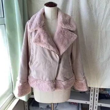 벚꽃 핑크 무스탕풍 자켓