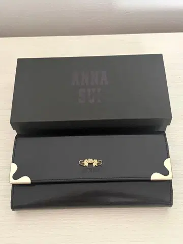 미사용 새상품 ANNA SUI 장지갑