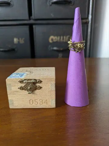 CERASUS 케라스스 나무 상자 포함 반지