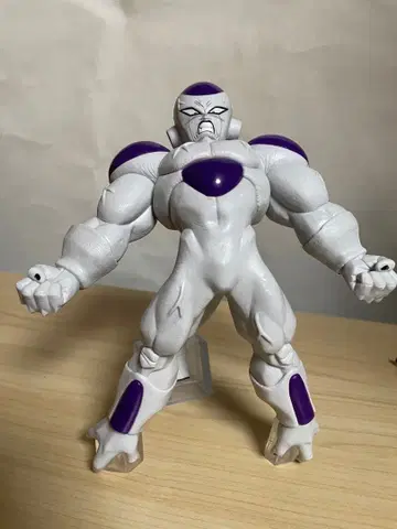 프리저 풀 파워 1번 복권 피규어