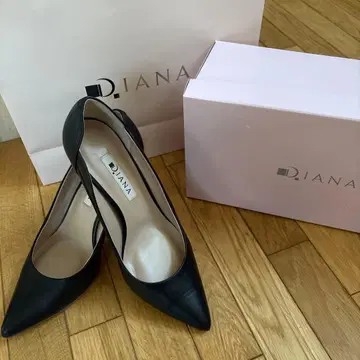 [ DIANA ] 펌프스 스틸레토 플라워 컷