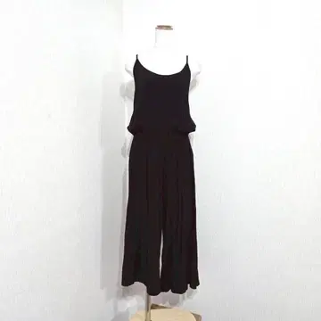 GAP 점프수트 M 블랙 레이온 올인원 체형 커버 시원한 소재