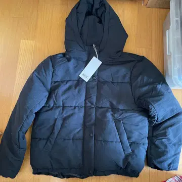 새상품 아즐 후드 부착 아우터