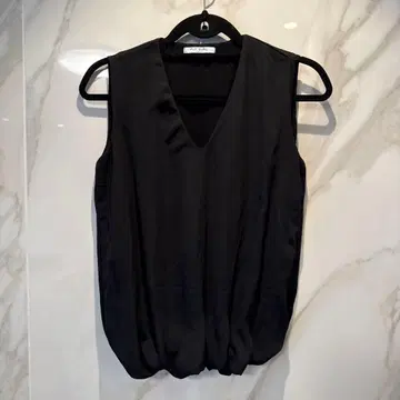 FLY GIRL 슬리브리스 상의 블랙 S