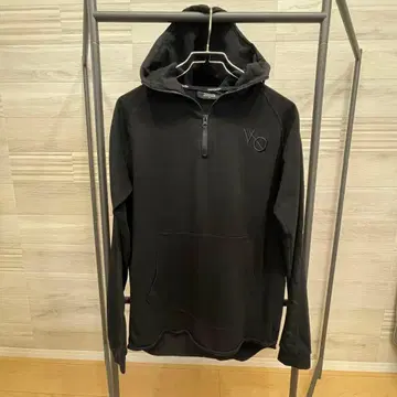 vanquish fitness 하프 지퍼 후드티 [ size M ]