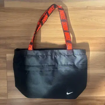 NIKE 블랙 토트백