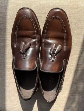 다크 브라운 태슬 로퍼