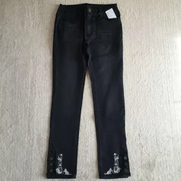 택 포함 새상품 엑시즈팜 고양이 자수 데님 스키니 팬츠 블랙 L 사이즈