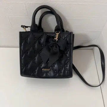 메종 드 플뢰르 리본 퀼팅 백