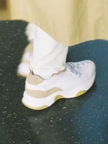 no. x EARLE LEATHER SNEAKER White 사이즈 44