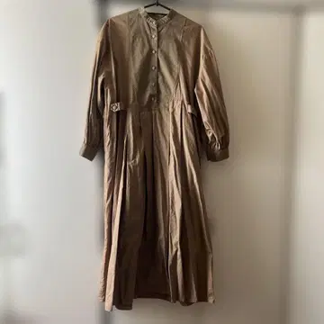 늑대와 올빼미 베이지 셔츠 원피스