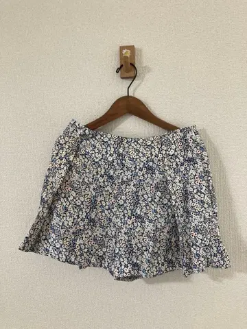 DEREK LAM10 CROSBY 꽃무늬 플레어 숏팬츠 SALE