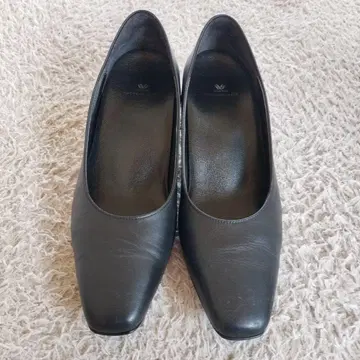 와코루 서세스워크 블랙 펌프스 22.5cm