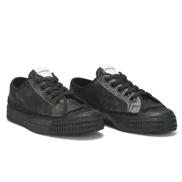 PERVERZE x NOVESTA 스니커즈