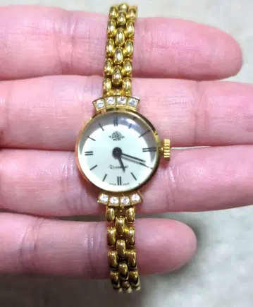 [ 작동 중 ] 로즈몽트 골드 쿼츠 손목시계