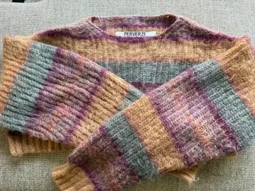 PERVERZE 보더 크롭 니트 스웨터