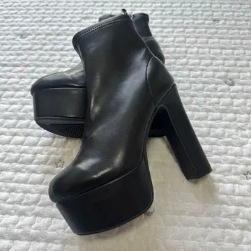 attagirl 블랙 가죽 하이힐 플랫폼 부츠