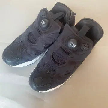 리복 펌프 퓨리 스니커즈 블랙 23.5 여성용