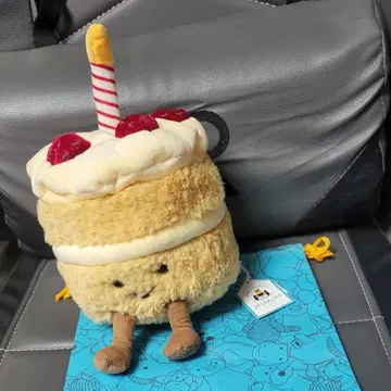 JELLYCAT 이치고 케이크 복슬복슬 귀여운 제리캣 봉제 인형