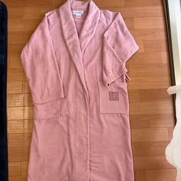 [ 지방시 ] 목욕 가운.벚꽃 핑크