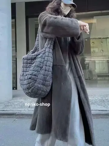 COS 퀼팅 숄더백 그레이