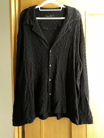 NOT CONVENTIONAL 블랙 가디건 부드러운 소재 상의