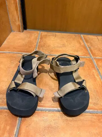 Hawkins 호킨스 스포츠 샌들 통굽 베이지 24.5-25cm