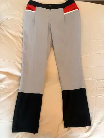 ISSEY MIYAKE 슬랙스 그레이/블랙/레드