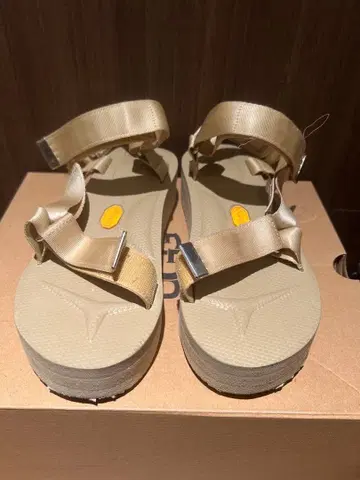 Vibram 통굽 샌들