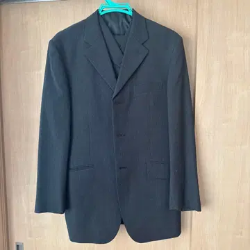 다크 그레이 스트라이프 비즈니스 정장 세트