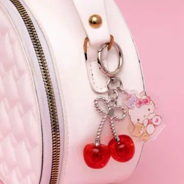 [ 미개봉 새상품 ] 반짝반짝 후르츠 참 키티 A 대형 체리 산리오