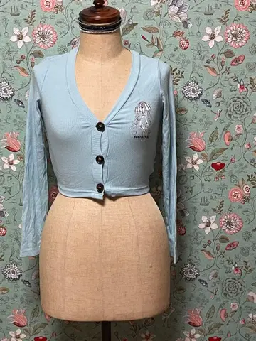 미사용 새상품 KOBIMAI 봄색 민트 그린의 숏 기장 가디건