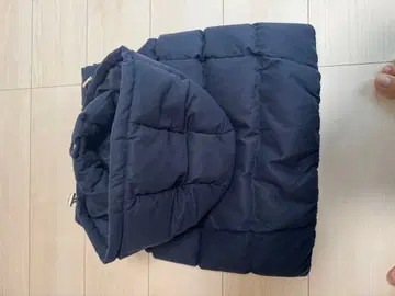 네이비 후드 부착 다운 베스트 GU