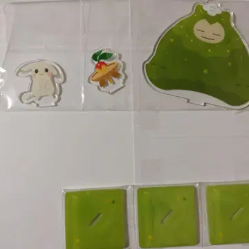 포코 아 포켓몬 아크릴 스탠드 이끼낀 카비곤 & 옅은 색 피카츄