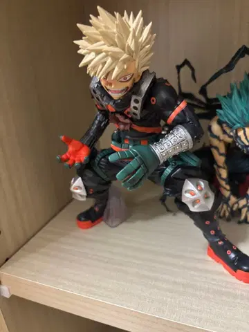 제1회 복권 나의 히어로 아카데미아 더 멀리 B상 바쿠고 카츠키 피규어