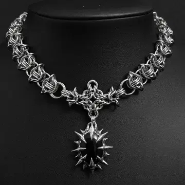 [chainmail] black spike necklace grunge