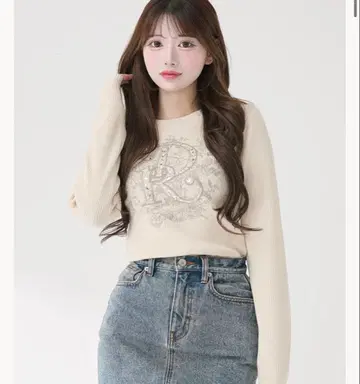 Darich DR 비쥬 플라워 리브 니트탑