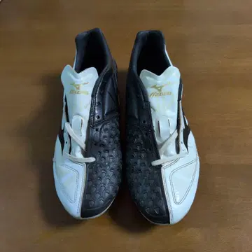 [ Mizuno ] Ignitus 축구 스파이크 화이트/블랙