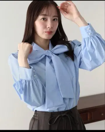 BLUEEAST 블루이스트 빅 리본 보타이 블라우스