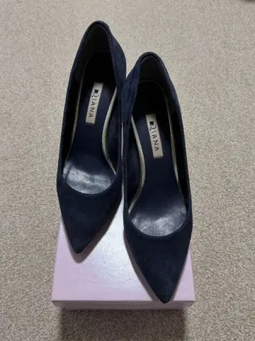 [새상품급] DIANA 네이비 스웨이드 하이힐 24cm