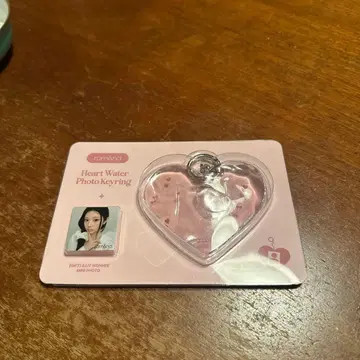 롬앤 illit 원희 콜라보 하트 워터 사진 키링