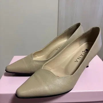 DIANA 베이지 스틸레토 펌프스 22cm