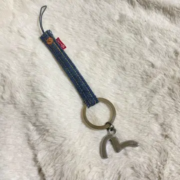 미사용 새상품! EVISU 카모메 참 포함 스트랩 에비수 정품