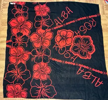 알바 로사 하이비스커스 패턴 파레오