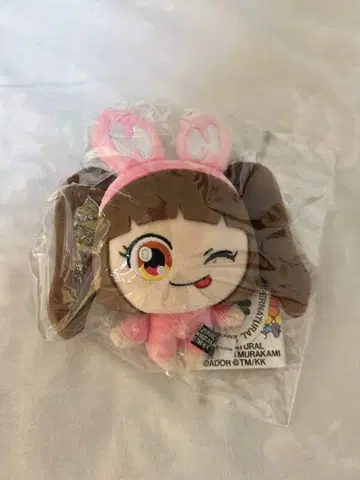 NewJeans 무라카미 다카시 봉제 인형 키링 하니